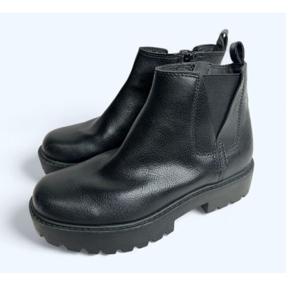 Zodiac Ankle Booties Size 5 Black Chunky Sole Block‎ Heel Faux Leather Boots